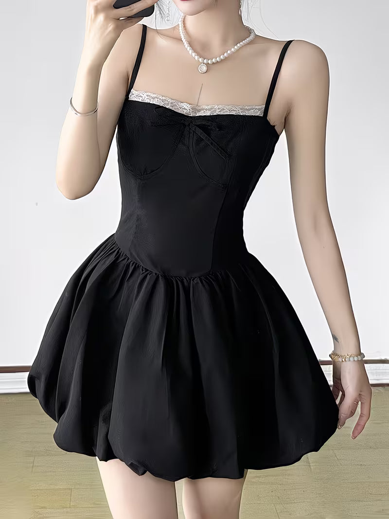 French-Style Elegant Cinched-Waist Bud Skirt, Color-Block Lace Trim Camisole Dress, Casual Short Dress with Cute Bow Accent on the Chest, Women's Summer Street Fashion Black Dress