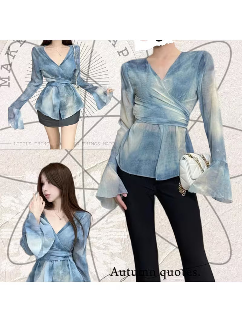 Shirt for Chubby Sisters That Makes You Look Slimmer, Featuring a Retro Blue Tie-dye Design with Ribbons, Bell Sleeves, and a Cinched Waist