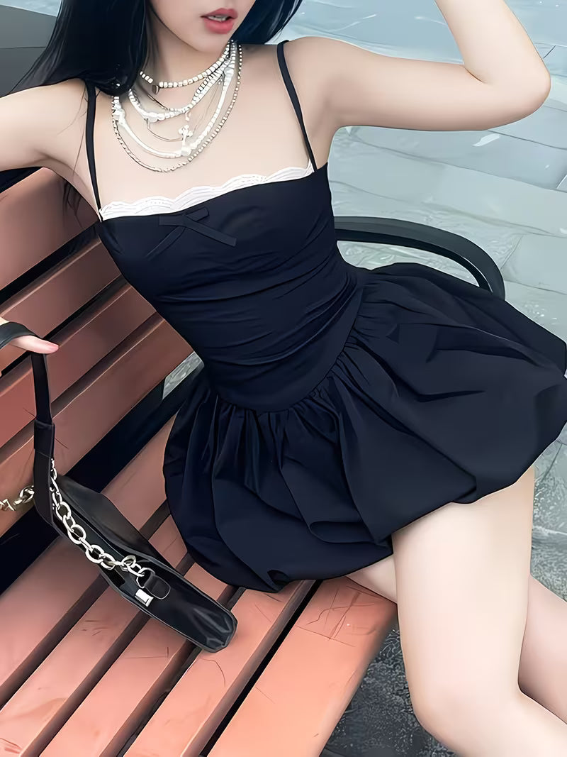 French-Style Elegant Cinched-Waist Bud Skirt, Color-Block Lace Trim Camisole Dress, Casual Short Dress with Cute Bow Accent on the Chest, Women's Summer Street Fashion Black Dress